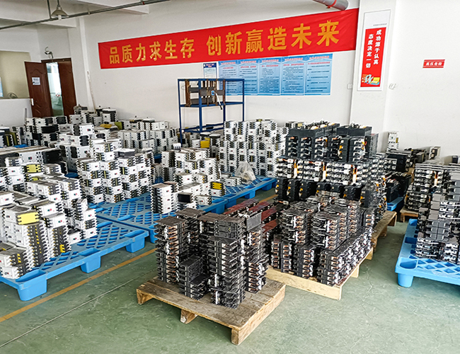 Plastic Case Circuit Breaker Workshop